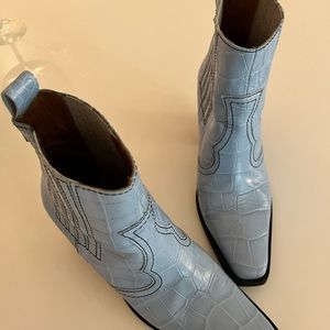 GANNI Leather ..like  NEW w/sticker’s on size 40..boots are made for walkin’